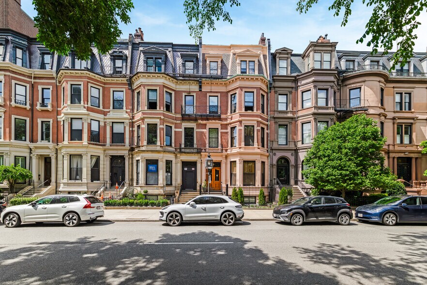 More Photos Of 57 Commonwealth Ave, Boston Apartments For Sale