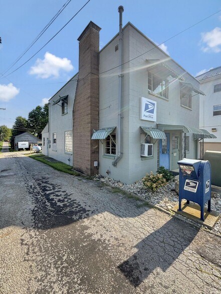 More Photos Of 105 W Cross St, Palestine Storefront Retail Residential For Sale