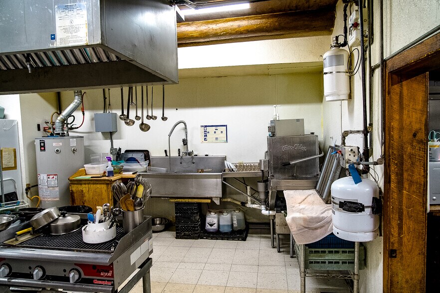 More Photos Of 1 Highway 60, Datil Service Station For Sale