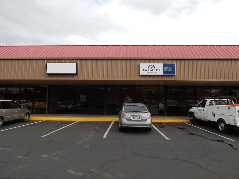 More Photos Of 4635 Carnes Rd, Roseburg Unknown For Lease
