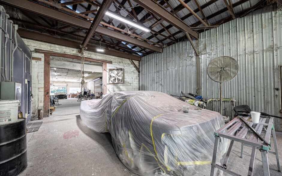 More Photos Of 13508 US HWY 90, Live Oak Industrial For Sale