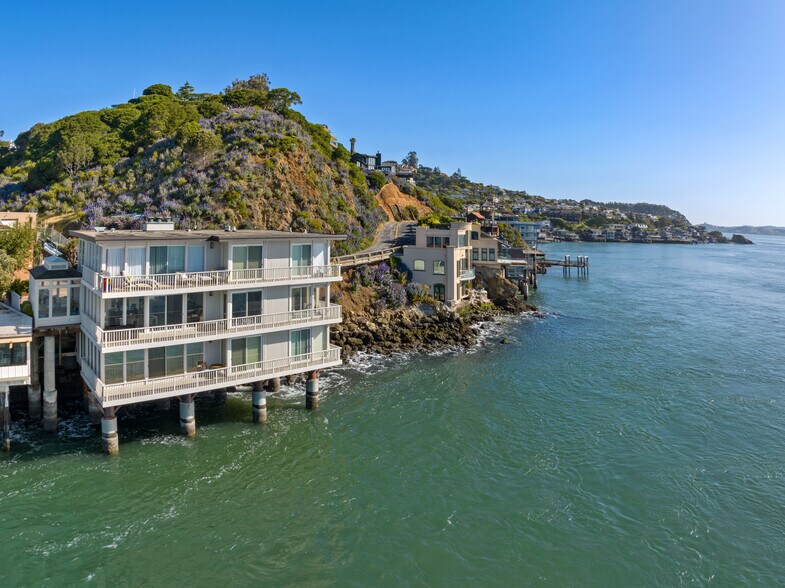 More Photos Of 2002 Paradise Dr, Tiburon Apartments For Sale