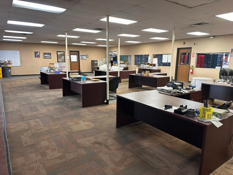 More Photos Of 6420 S Air Depot Blvd, Oklahoma City Manufacturing For Sale