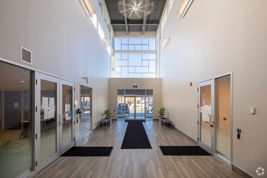 More Photos Of 525 Cochrane Dr, Markham Research And Development For Sale