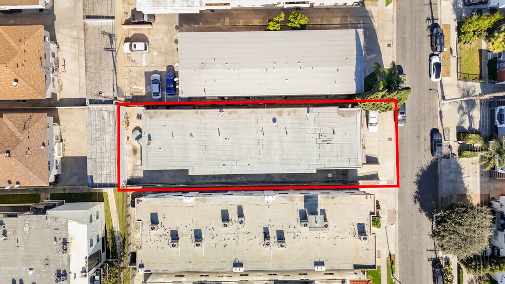More Photos Of 3121 S Canfield Ave, Los Angeles Apartments For Sale