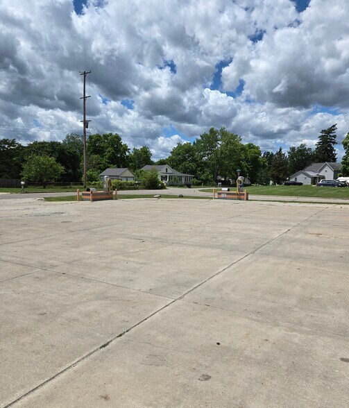 More Photos Of 11561 N Saginaw Rd, Clio Carwash For Sale