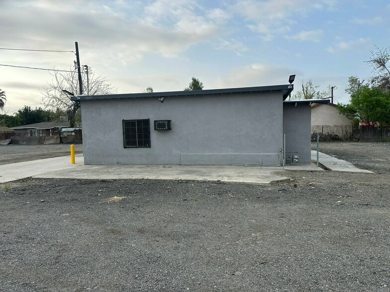 More Photos Of 24229 W 5th St, San Bernardino Land For Lease