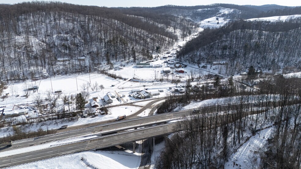 More Photos Of 123 Turkey Run Rd, Salem Distribution For Sale