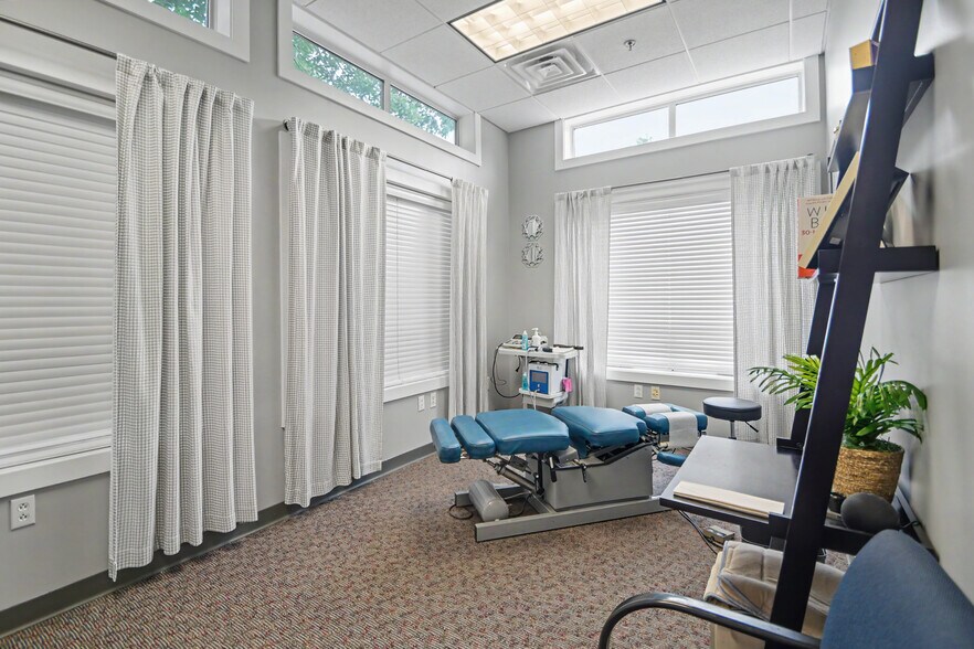 More Photos Of 1600 Horizon Dr, Chalfont Office For Sale