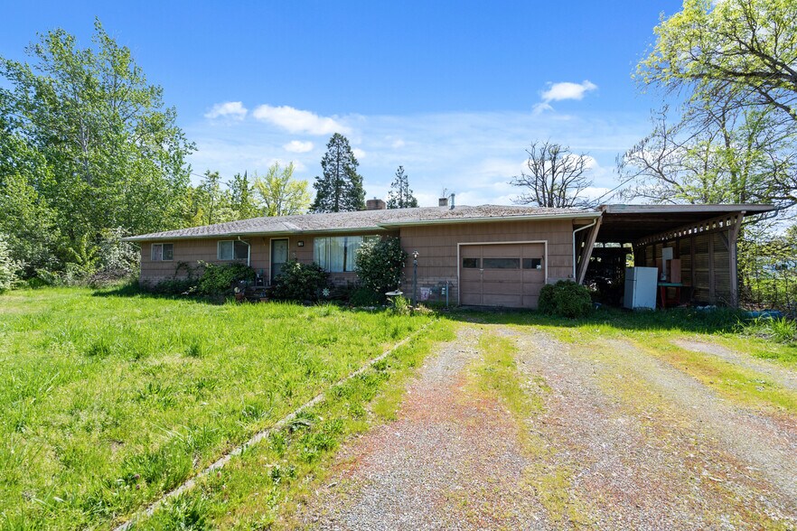 More Photos Of 815 W Harbeck Rd, Grants Pass Land For Sale