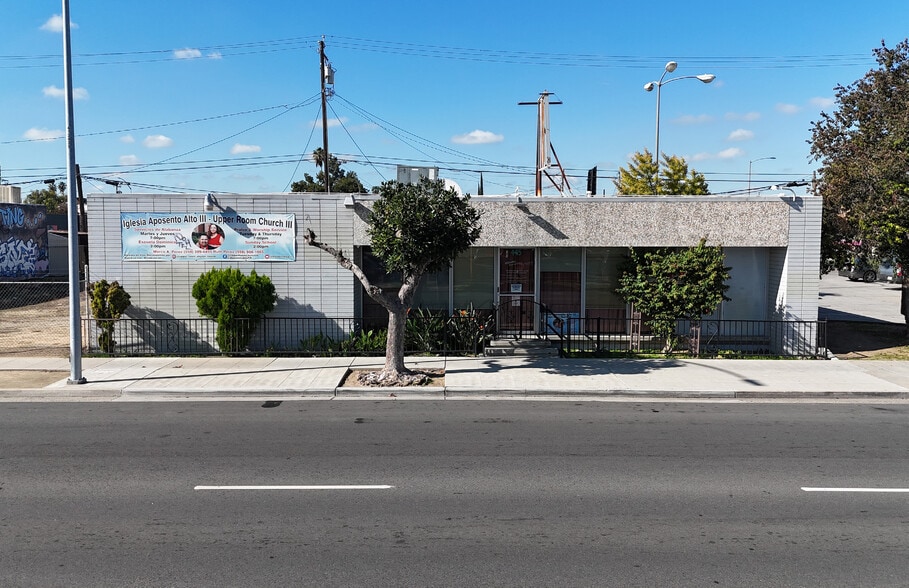 Primary Photo Of 445 N Abby St, Fresno Freestanding For Sale
