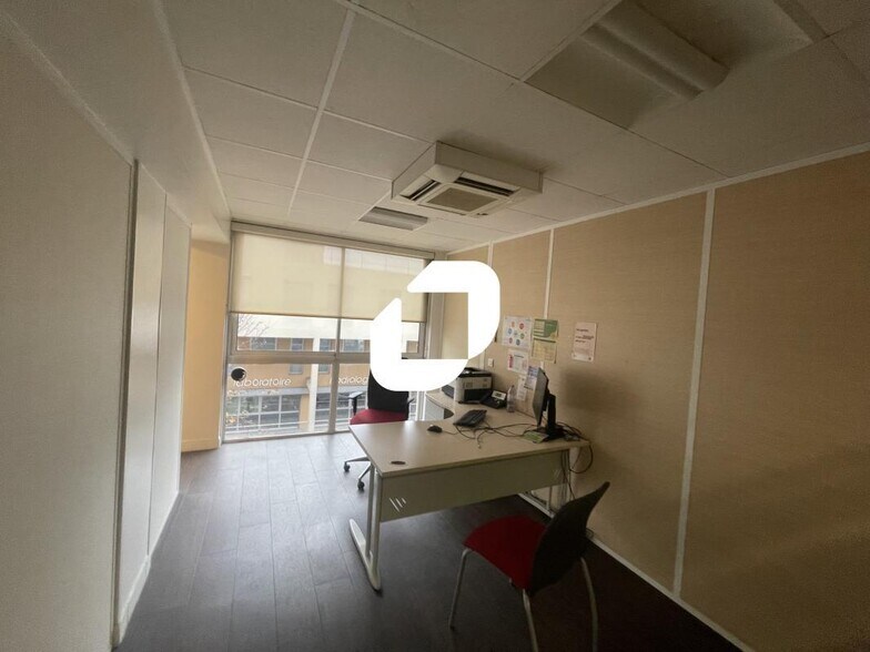 More Photos Of 11-13 Promenade Du Belvédère, Torcy Office For Sale