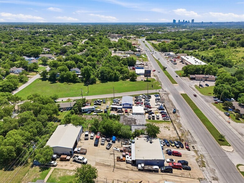 More Photos Of 5416 Jacksboro Hwy, Fort Worth Industrial For Sale