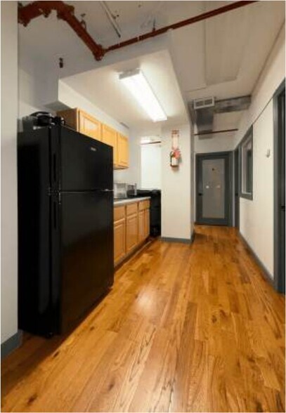 More Photos Of 527 Court St, Brooklyn Apartments For Lease