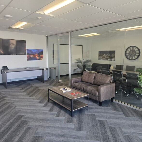 More Photos Of 1909 16th St, Bakersfield Office For Lease