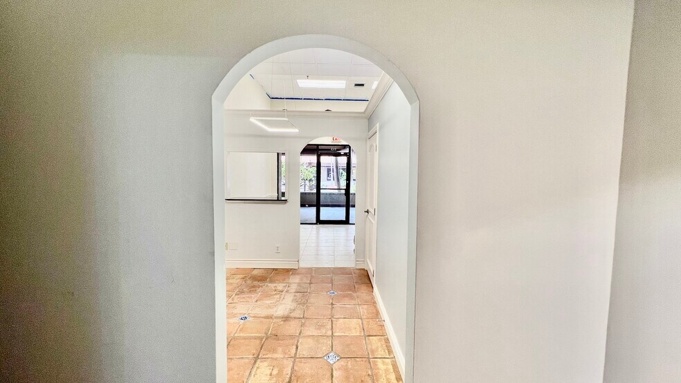 More Photos Of 330 Clematis St, West Palm Beach Storefront Retail Office For Sale