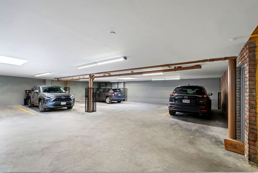 More Photos Of 1043 47th Ave, Long Island City Apartments For Sale