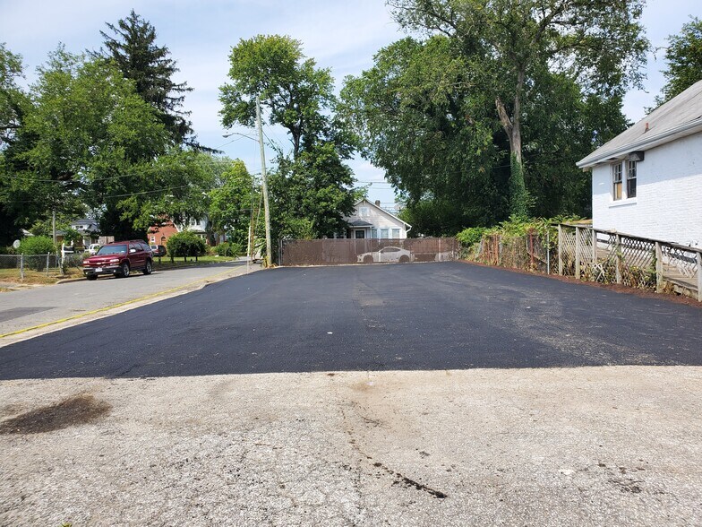 More Photos Of , Capitol Heights Unknown For Sale