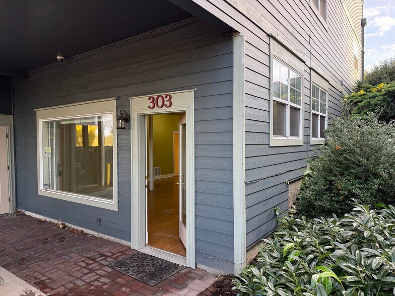 Primary Photo Of 303 E Columbia River Hwy, Troutdale Storefront Retail Office For Lease