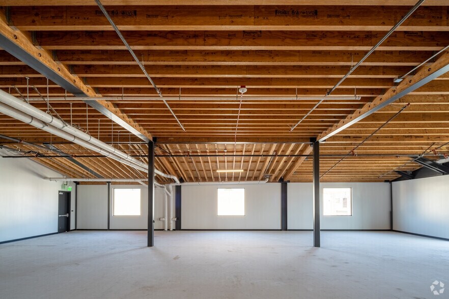 More Photos Of 212 Eucalyptus Dr, El Segundo Office For Lease