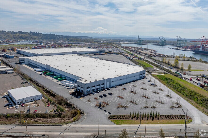 More Photos Of 3320 Lincoln Ave, Tacoma Warehouse For Lease