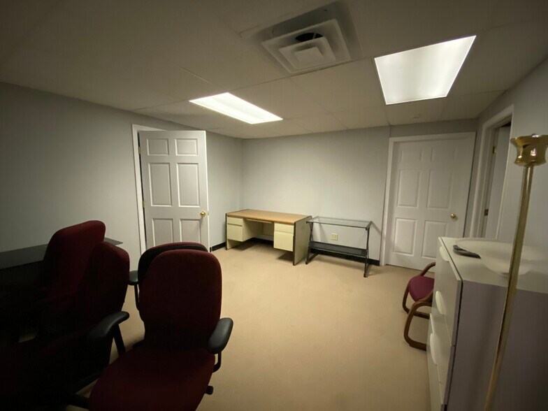 More Photos Of 1193 Hooksett Rd, Hooksett Medical For Lease