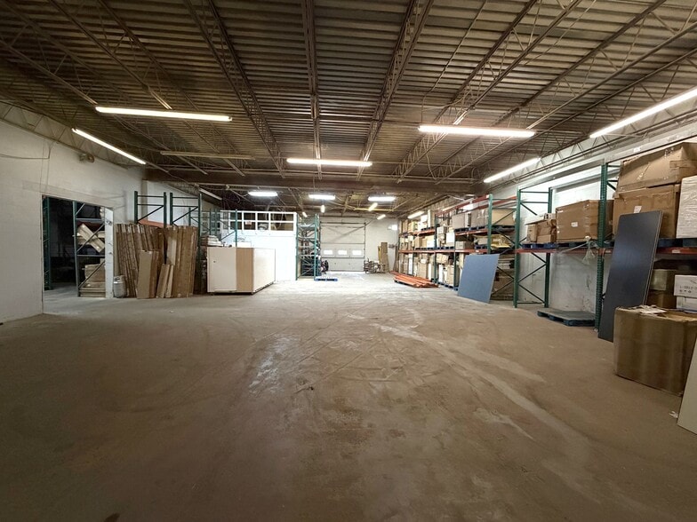 More Photos Of 449 N Cameron St, Winchester Manufacturing For Lease