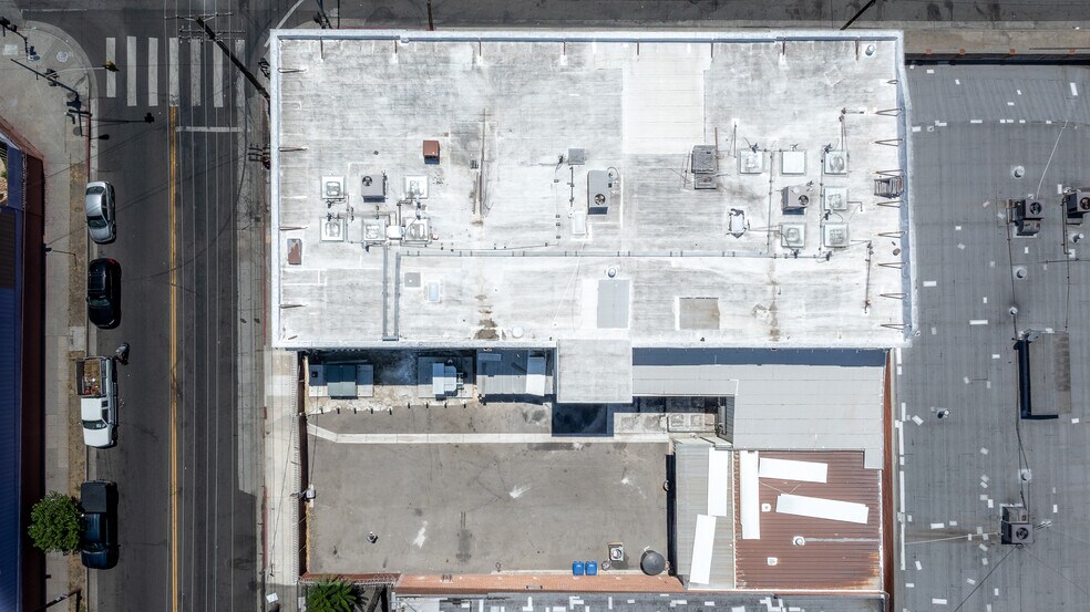 More Photos Of 197 E Jefferson Blvd, Los Angeles Warehouse For Sale
