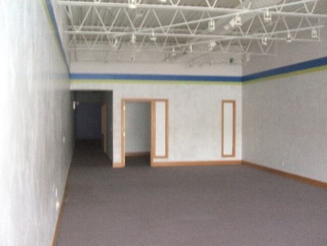 More Photos Of 604 S Mitchell St, Cadillac Unknown For Lease