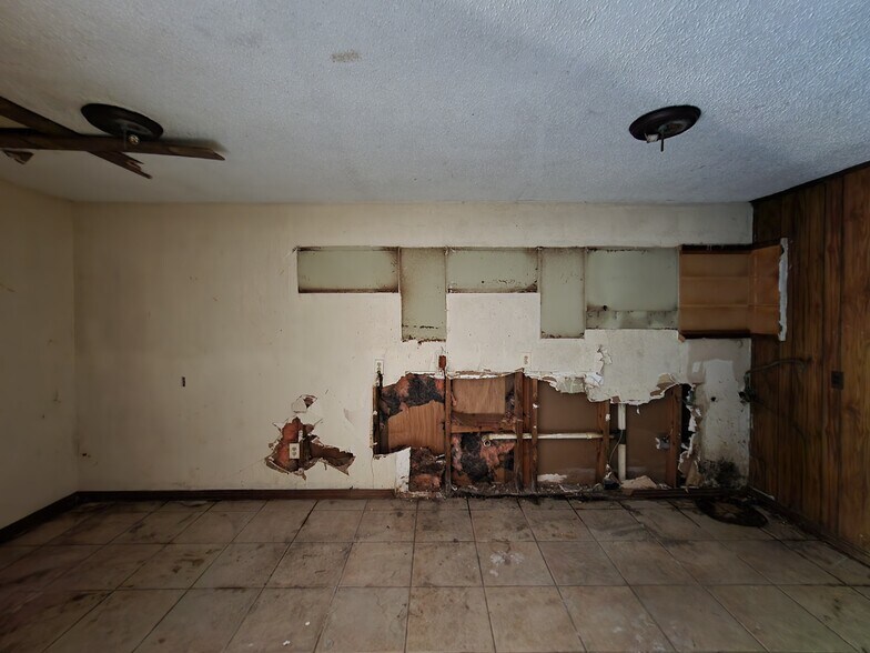 More Photos Of 3101 W Mallory St, Pensacola Apartments For Sale