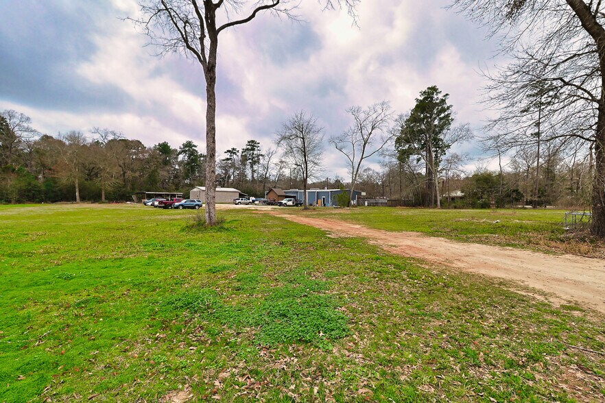More Photos Of 18903 Veterans Rd, Magnolia Land For Sale