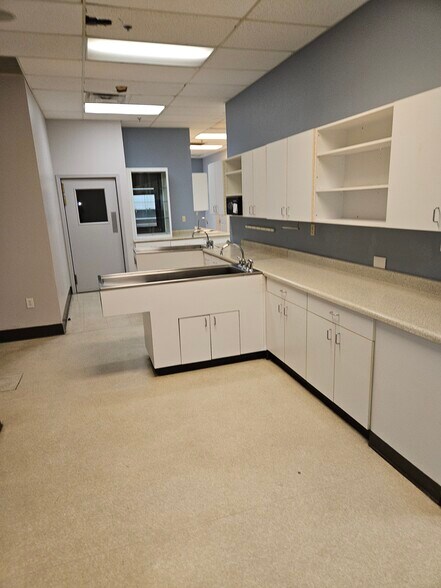 More Photos Of 6017-6025 E McKellips Rd, Mesa Unknown For Lease