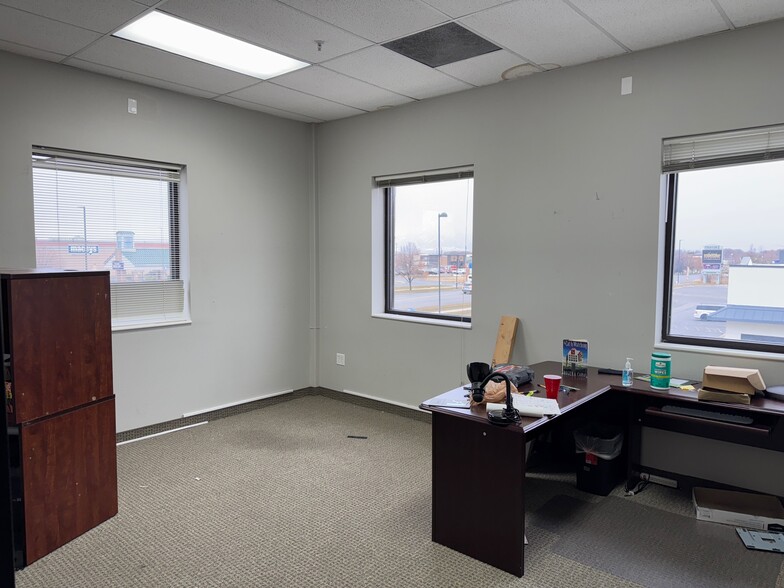 More Photos Of 517 W 100 N, Providence Loft Creative Space For Lease