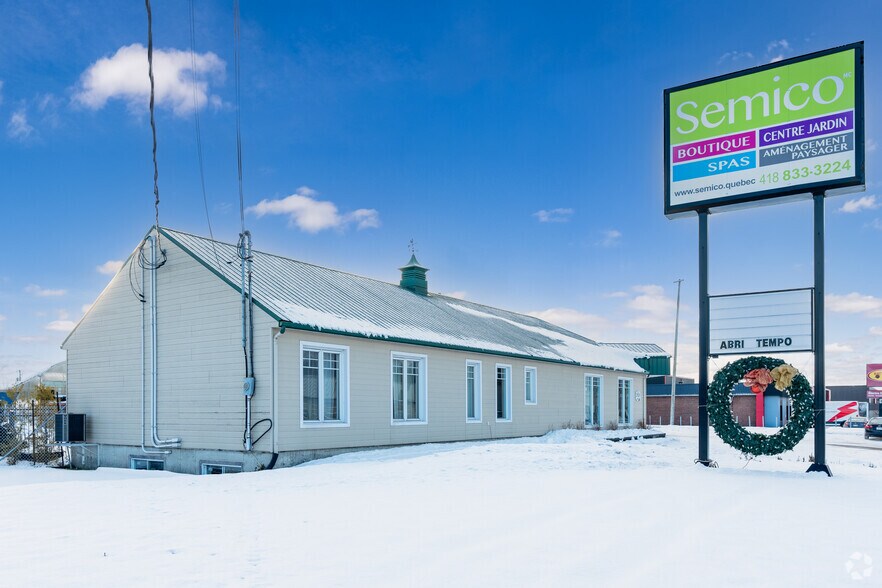 More Photos Of 3830 Boul Guillaume-Couture, Lévis Religious Facility For Sale