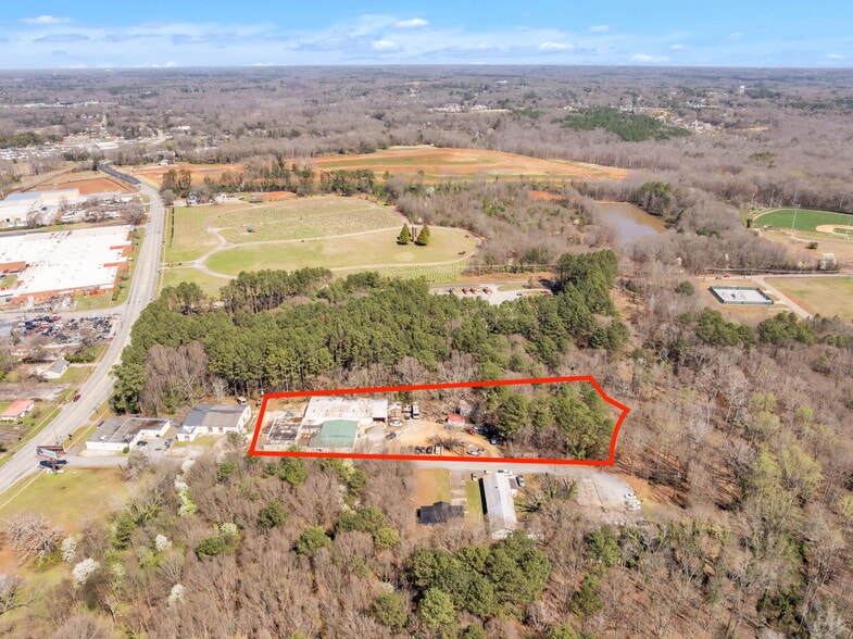 Primary Photo Of 109 Waybrook Dr, Anderson Industrial For Sale