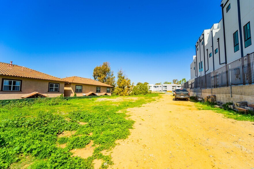 More Photos Of 0 E St, San Diego Land For Sale