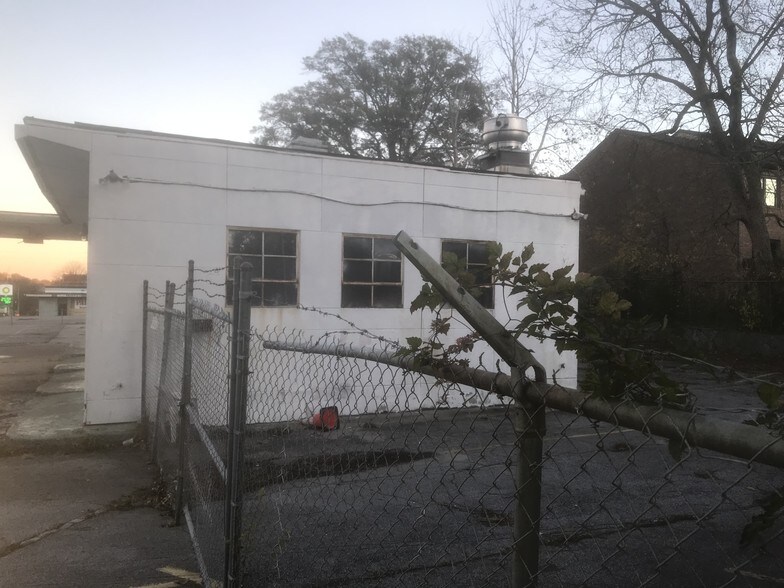 More Photos Of 669 Pryor St, Atlanta General Retail For Sale