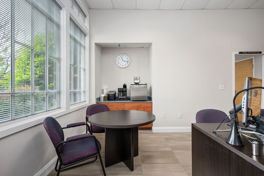 More Photos Of 415-417 Wolfe St, Fredericksburg Medical For Lease