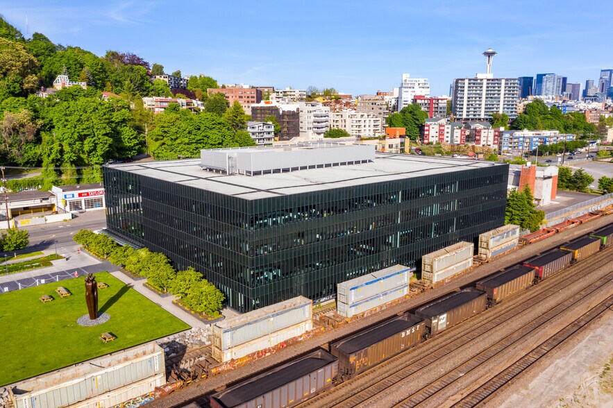 More Photos Of 635 Elliott Ave W, Seattle Office For Lease