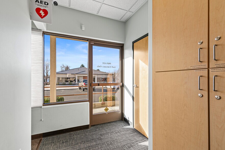 More Photos Of 3144 State St, Medford Healthcare For Lease