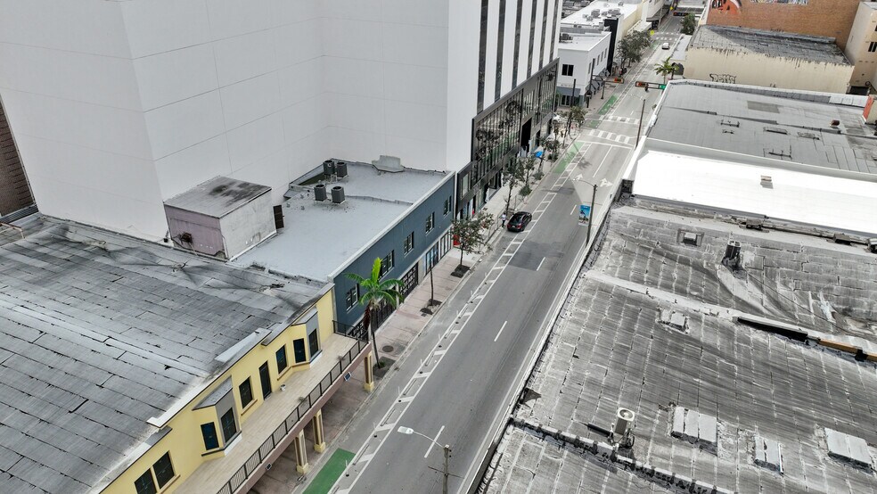 More Photos Of 129 N Miami Ave, Miami Restaurant For Lease