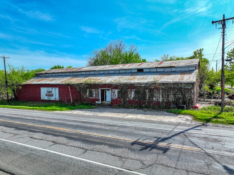 More Photos Of 100 S Magnolia Ave, Hubbard Auto Repair For Sale