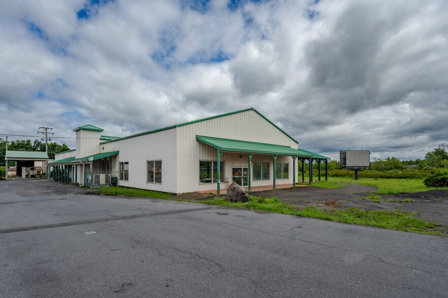 More Photos Of 4300 Manor Dr, Stroudsburg Auto Dealership For Lease