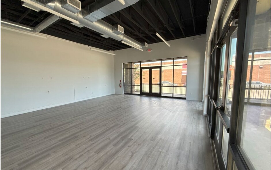 More Photos Of 1415 W William Cannon Dr, Austin Freestanding For Lease