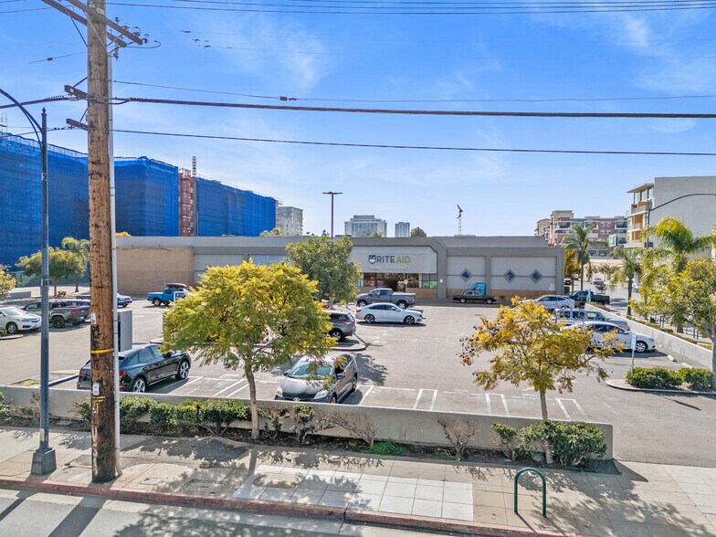 More Photos Of 535 Robinson Ave, San Diego Drugstore For Sale
