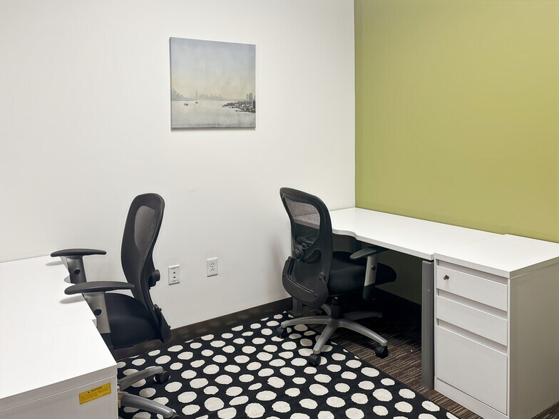 More Photos Of 303 N Stadium Blvd, Columbia Coworking Space