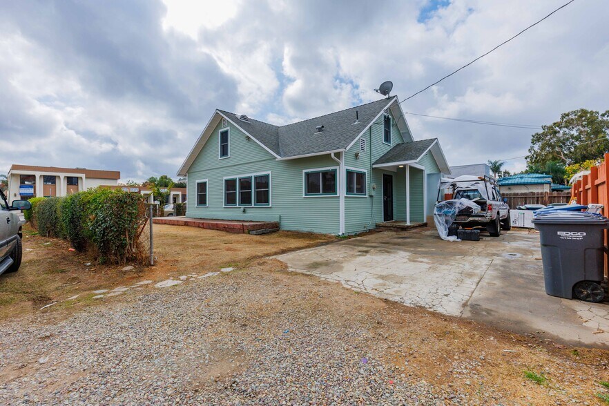 More Photos Of 404 W 9th Ave, Escondido Apartments For Sale