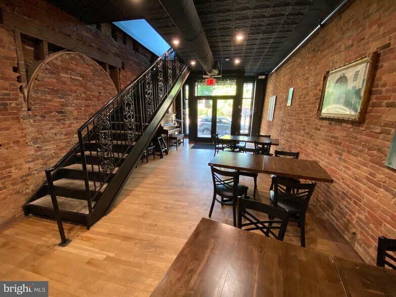 More Photos Of 114-118 N Centre St, Pottsville Bar For Sale