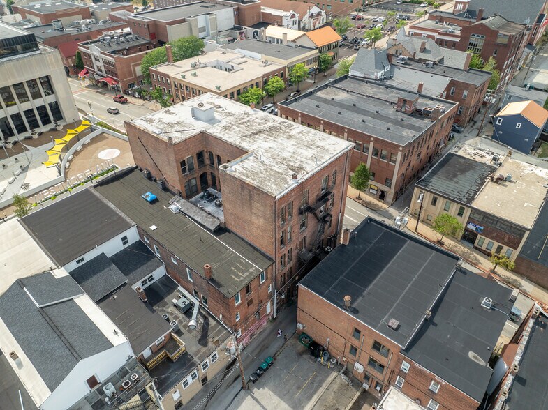 More Photos Of 41 N Main St, Greensburg Office For Sale