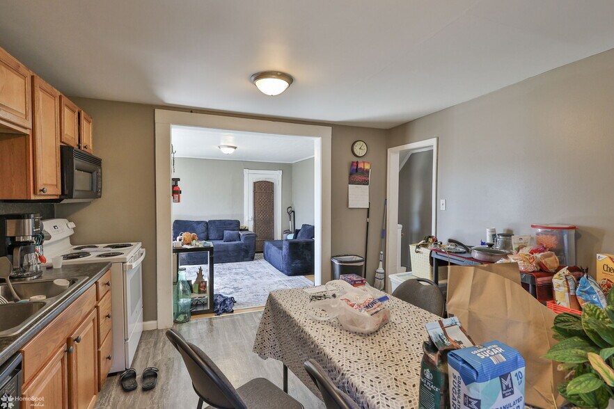 More Photos Of 302 W Abbott St, Lansford Multifamily For Sale